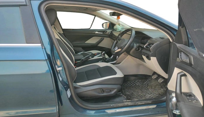 2024 Volkswagen TAIGUN TOPLINE 1.0 TSI MT, Petrol, Manual, 18,830 km, interior