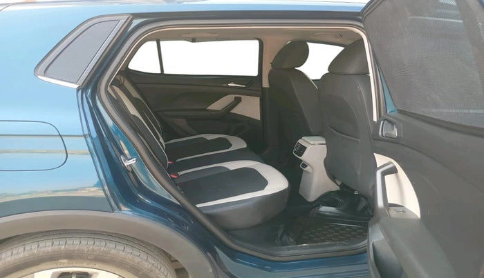 2024 Volkswagen TAIGUN TOPLINE 1.0 TSI MT, Petrol, Manual, 18,830 km, interior