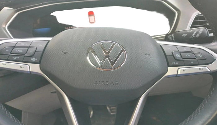 2024 Volkswagen TAIGUN TOPLINE 1.0 TSI MT, Petrol, Manual, 18,830 km, interior