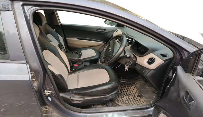 2014 Hyundai Grand i10 MAGNA 1.1 CRDI, Diesel, Manual, 75,727 km, interior