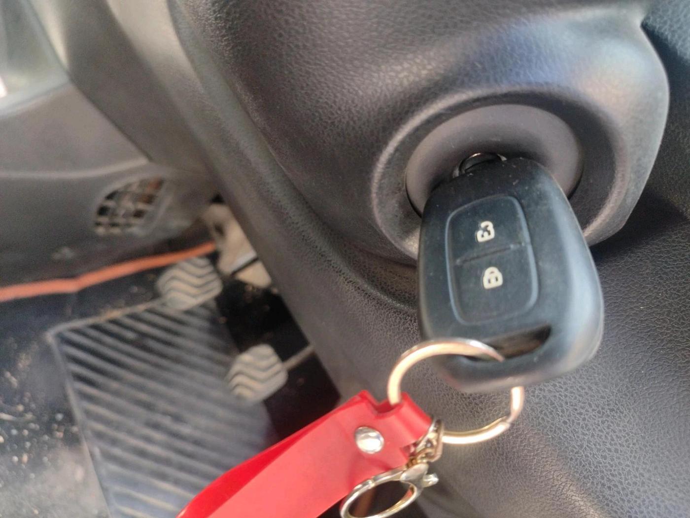 2019 Renault Kwid CLIMBER 1.0, Petrol, Manual, 38,227 km, interior