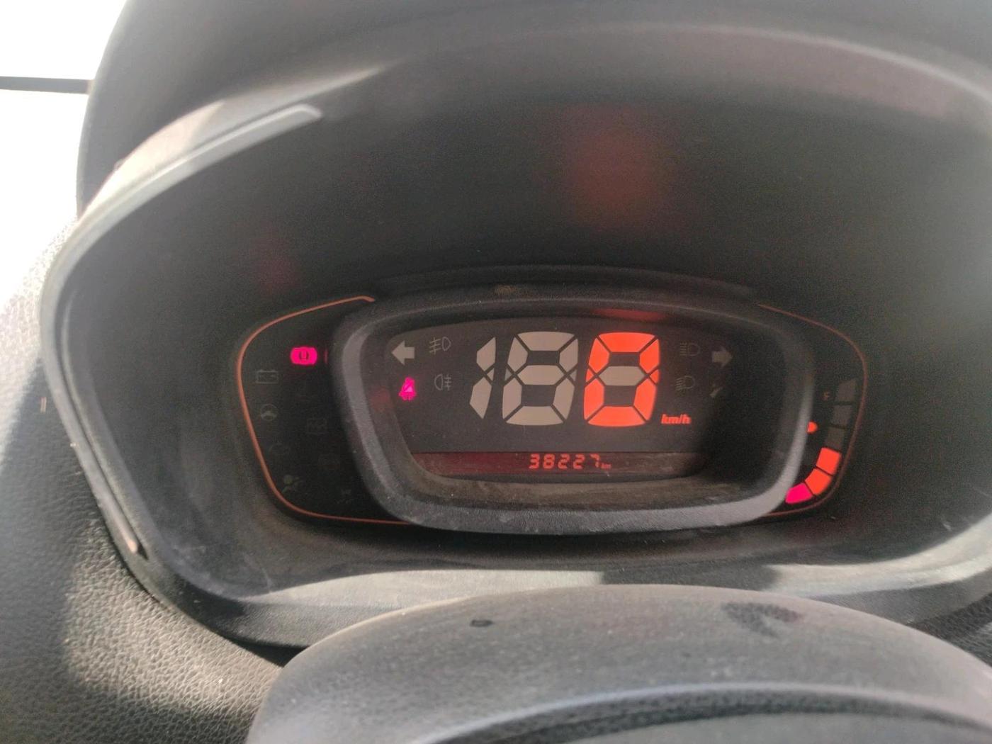 2019 Renault Kwid CLIMBER 1.0, Petrol, Manual, 38,227 km, interior