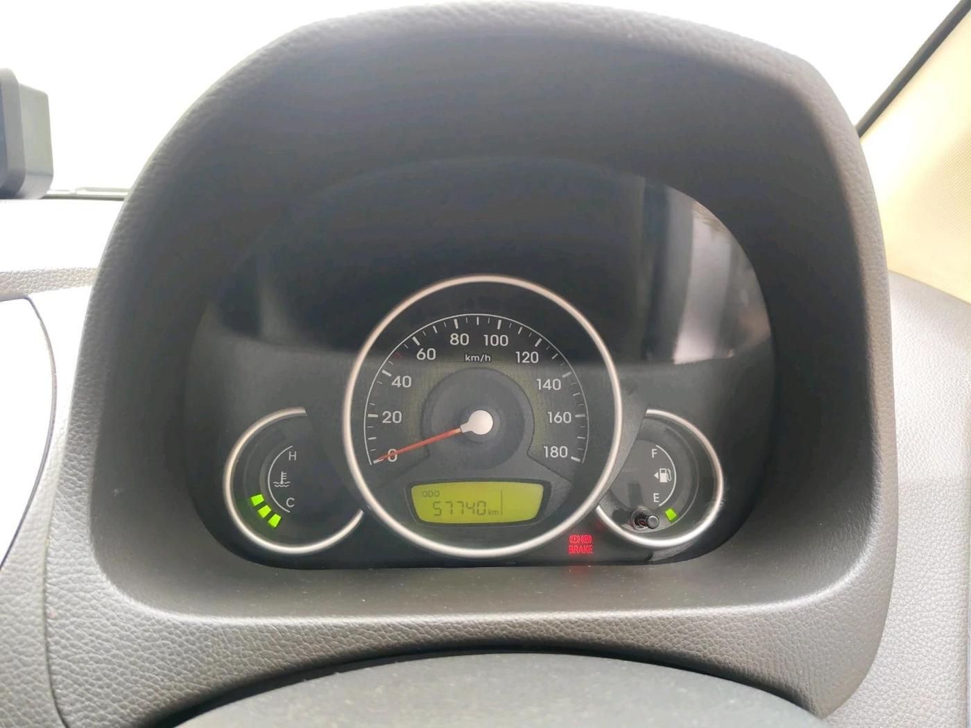 2013 Hyundai Eon MAGNA +, Petrol, Manual, 57,740 km, interior