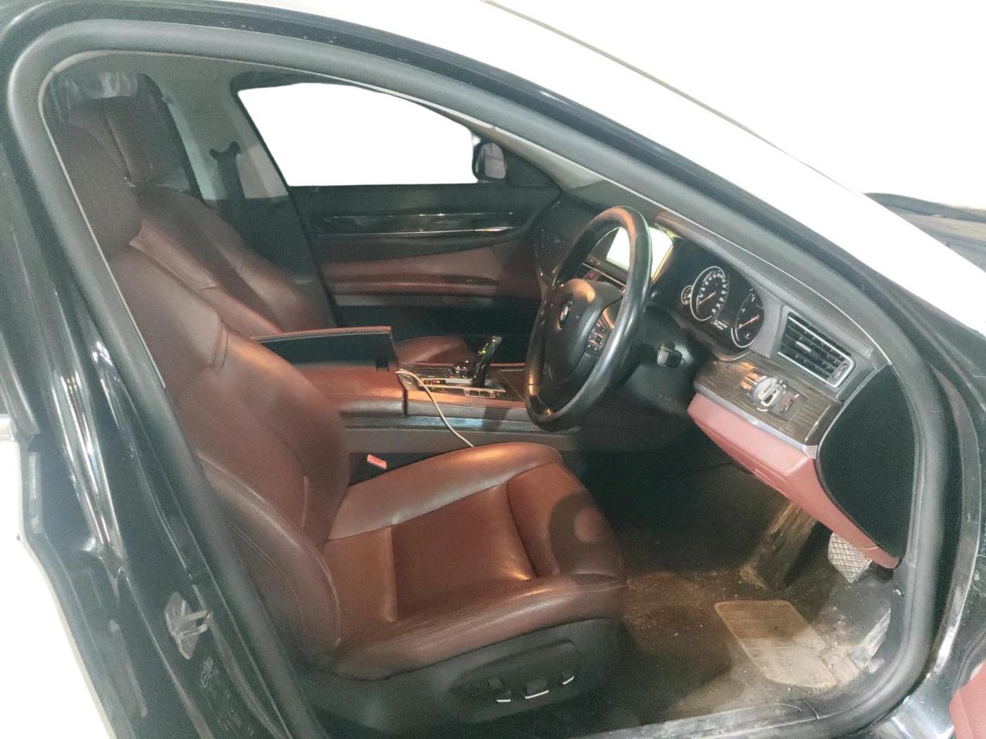 2015 BMW 7 Series 730L D, Diesel, Automatic, 99,586 km, interior