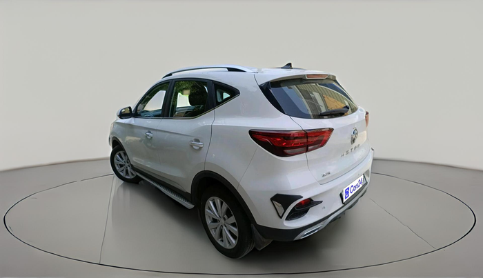 2025 MG ASTOR Select 1.5 MT (Ivory), Petrol, Manual, 6,651 km, exterior