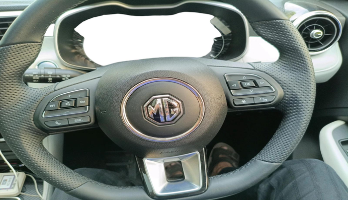 2025 MG ASTOR Select 1.5 MT (Ivory), Petrol, Manual, 6,651 km, interior