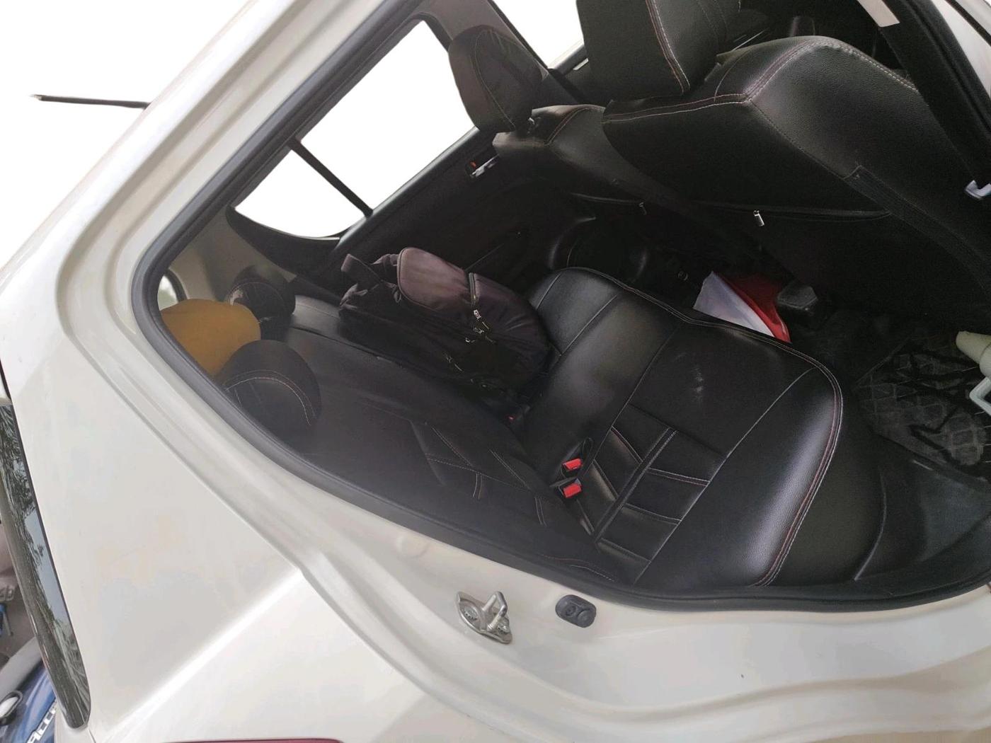 2016 Maruti Swift VXI, Petrol, Manual, 52,946 km, interior