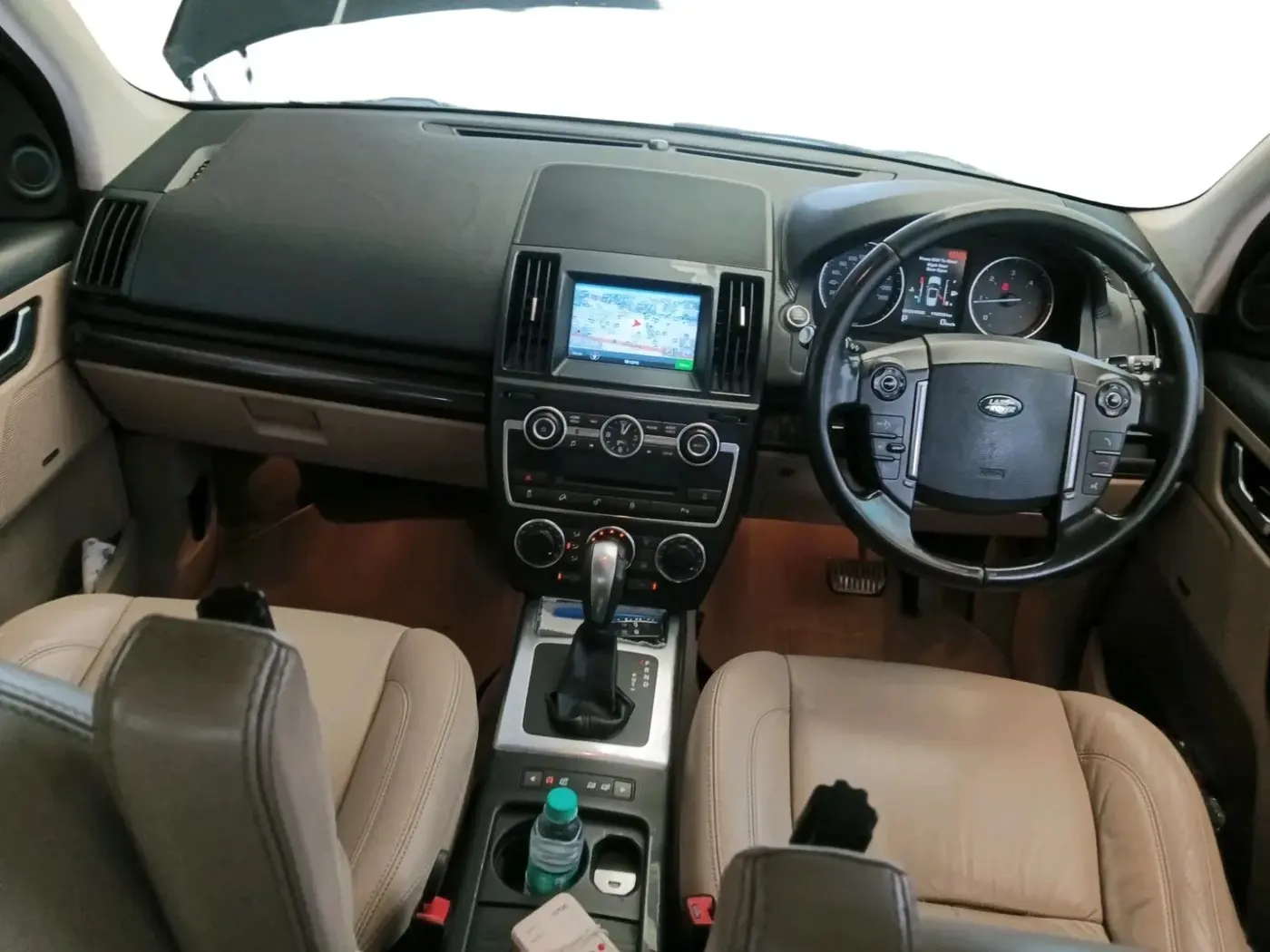 2014 Landrover Freelander 2 SD4 HSE, Diesel, Automatic, 1,12,539 km, interior