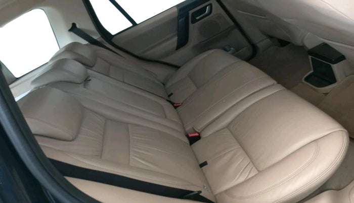 2014 Landrover Freelander 2 SD4 HSE, Diesel, Automatic, 1,12,539 km, interior