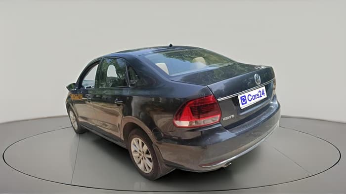 2017 Volkswagen Vento HIGHLINE 1.5 AT, Diesel, Automatic, 1,00,353 km, exterior