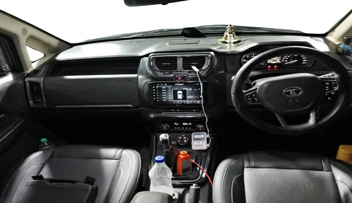 2017 Tata Hexa XT 4X2 6 STR, Diesel, Manual, 1,03,856 km, interior