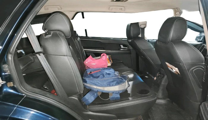 2017 Tata Hexa XT 4X2 6 STR, Diesel, Manual, 1,03,856 km, interior