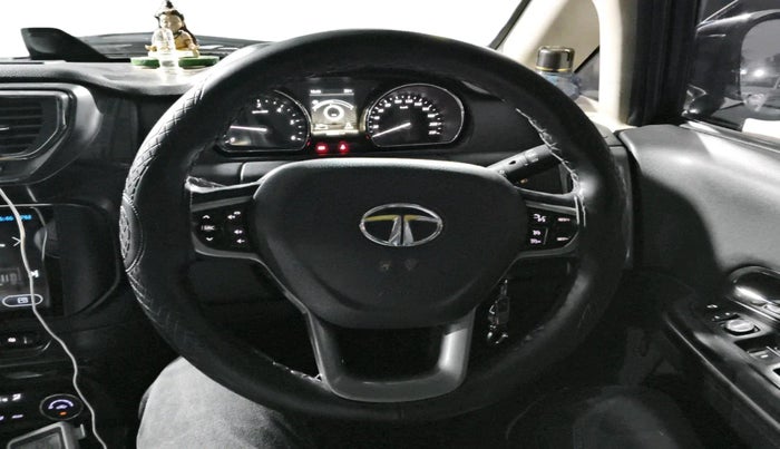 2017 Tata Hexa XT 4X2 6 STR, Diesel, Manual, 1,03,856 km, interior