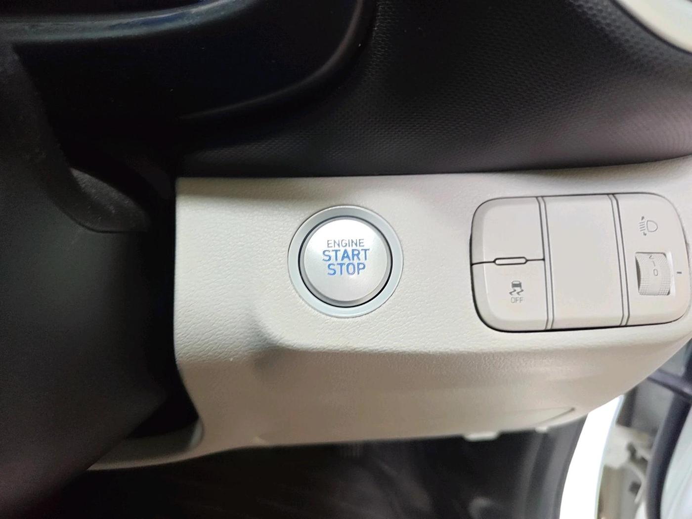 2022 Hyundai VENUE SX 1.0 (O) TURBO IMT, Petrol, Manual, 43,528 km, interior