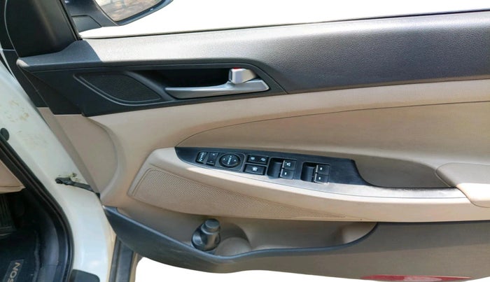 2017 Hyundai Tucson GLS 2WD AT DIESEL, Diesel, Automatic, 1,54,496 km, interior