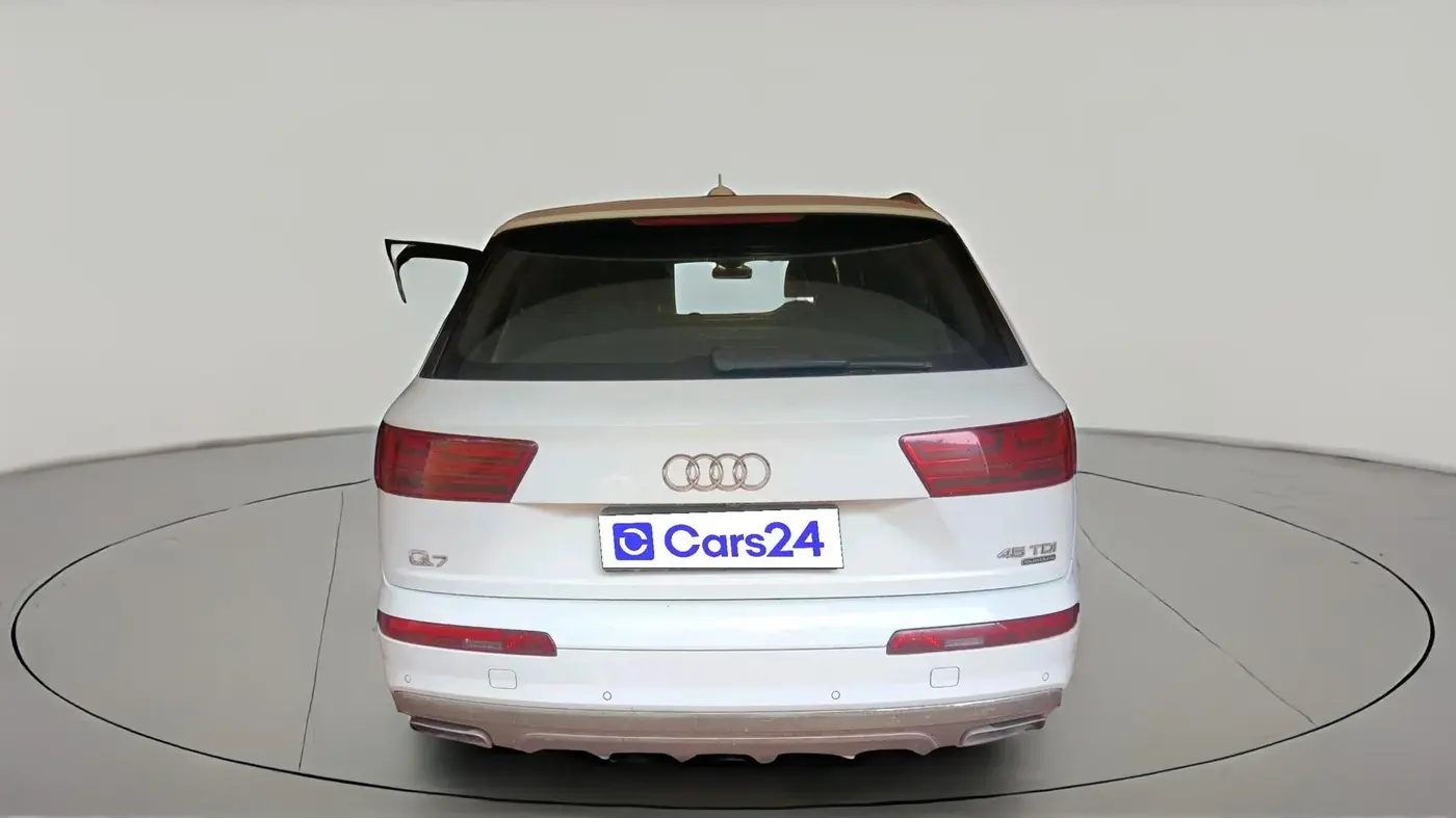 2017 Audi Q7 45 TDI QUATTRO PREMIUM PLUS, Diesel, Automatic, 1,40,951 km, exterior