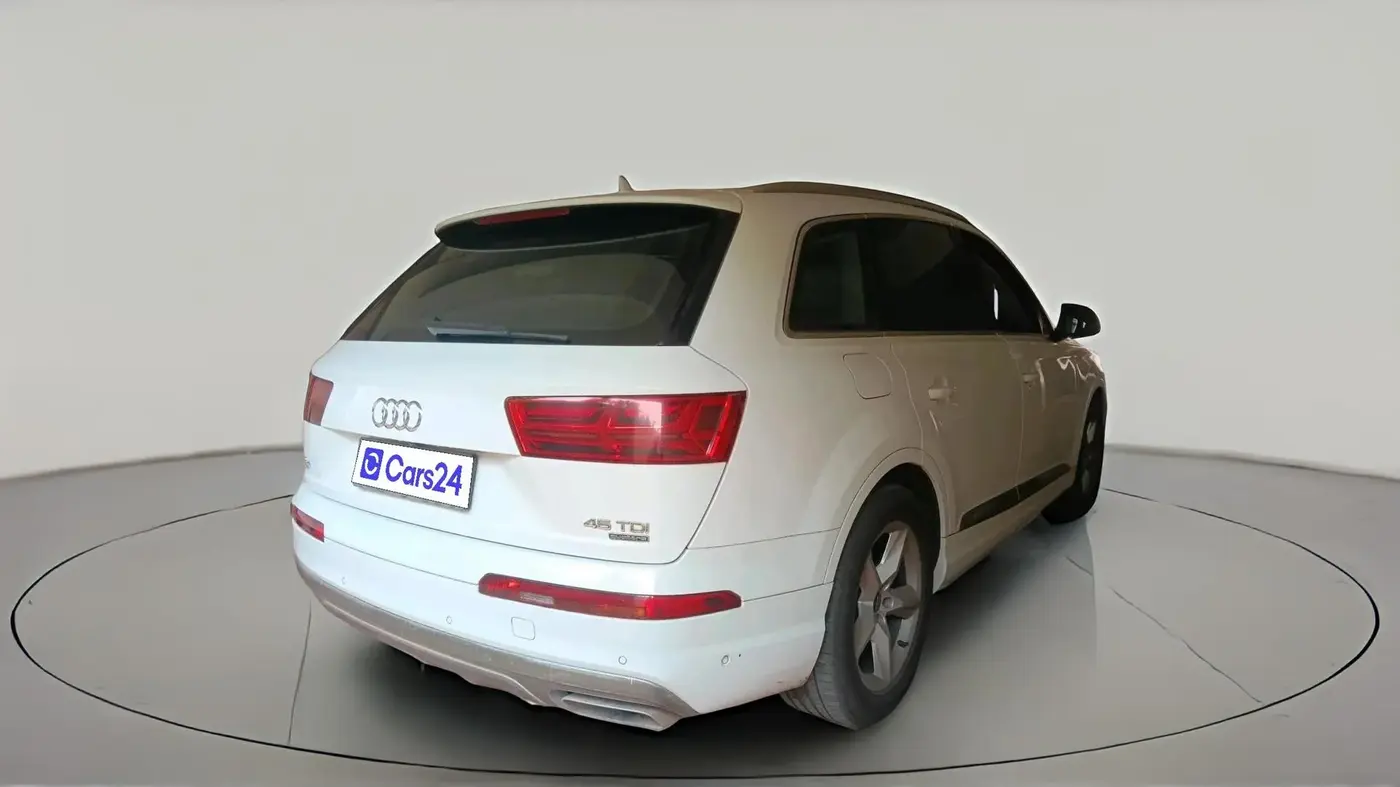 2017 Audi Q7 45 TDI QUATTRO PREMIUM PLUS, Diesel, Automatic, 1,40,951 km, exterior