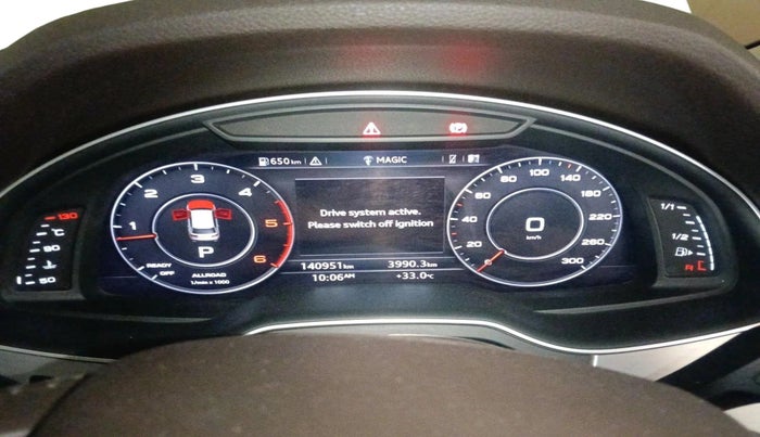 2017 Audi Q7 45 TDI QUATTRO PREMIUM PLUS, Diesel, Automatic, 1,40,951 km, interior