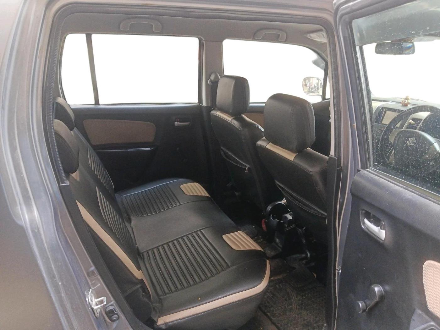 2018 Maruti Wagon R 1.0 LXI CNG, CNG, Manual, 1,21,875 km, interior