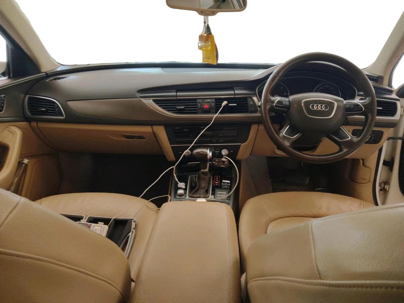 2012 Audi A6 2.0 TDI PREMIUM, Diesel, Automatic, 1,46,163 km, interior