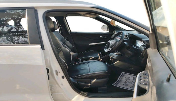 2021 Nissan MAGNITE XV PREMIUM, Petrol, Manual, 37,899 km, interior