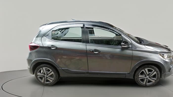 2022 Tata TIAGO NRG XZ AMT, Petrol, Automatic, 61,005 km, exterior