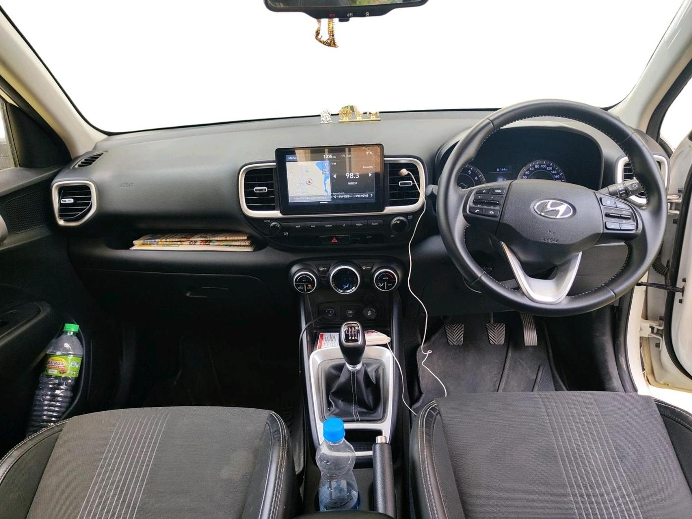 2019 Hyundai VENUE SX 1.0 TURBO, Petrol, Manual, 60,596 km, interior