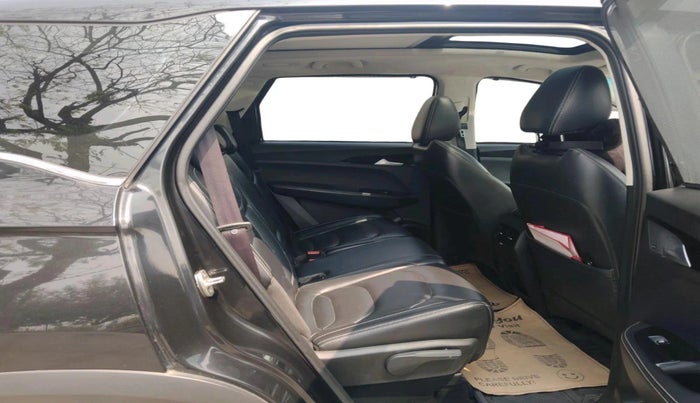 2022 MG HECTOR SHARP 1.5 PETROL CVT, Petrol, Automatic, 84,218 km, interior