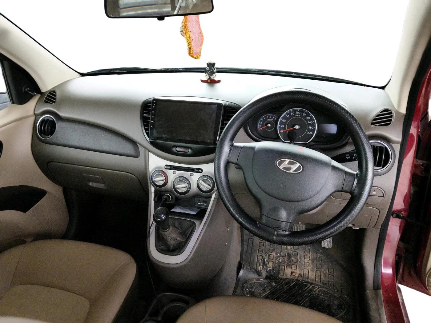 2014 Hyundai i10 SPORTZ 1.1, Petrol, Manual, 51,071 km, interior