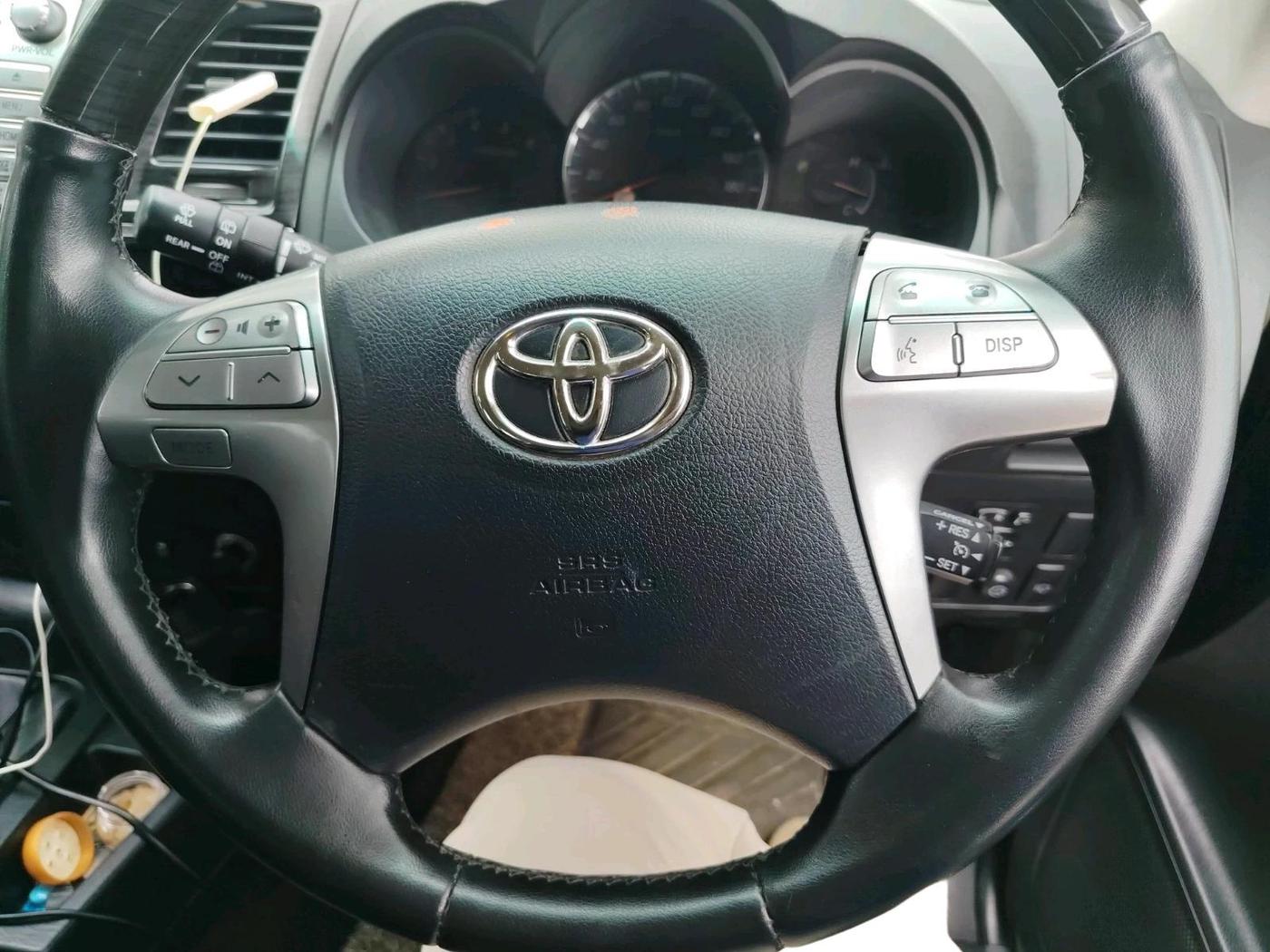 2015 Toyota Fortuner 3.0 4X4 AT, Diesel, Automatic, 3,48,859 km, interior