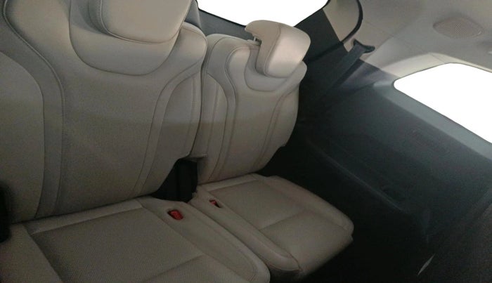 2023 Mahindra XUV700 AX 7 LUXURY D AT 7 STR, Diesel, Automatic, 62,835 km, interior