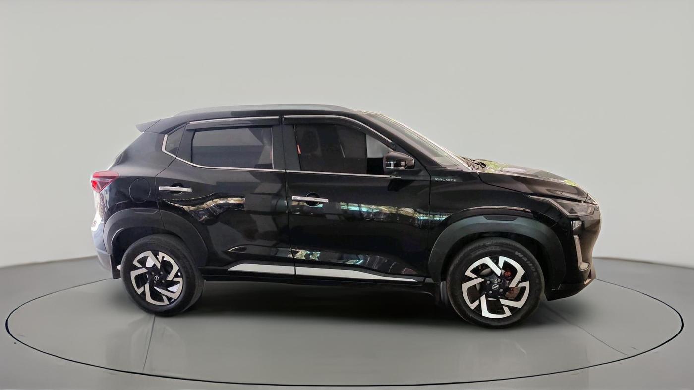 2024 Nissan MAGNITE XV PREMIUM TURBO CVT, Petrol, Automatic, 27,202 km, exterior