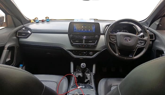 2022 Tata Safari XZ PLUS DARK EDITION, Diesel, Manual, 73,684 km, interior