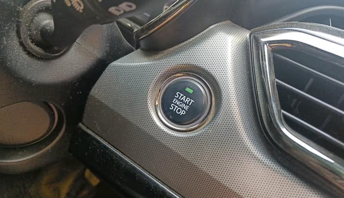 2022 Tata Safari XZ PLUS DARK EDITION, Diesel, Manual, 73,684 km, interior