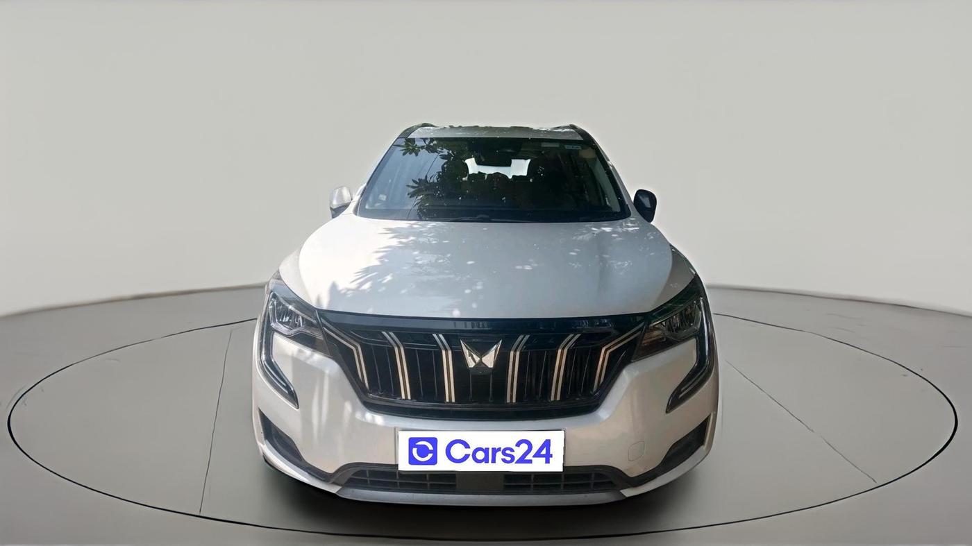 2023 Mahindra XUV700 AX 7 LUXURY P AT 7 STR, Petrol, Automatic, 52,167 km, exterior