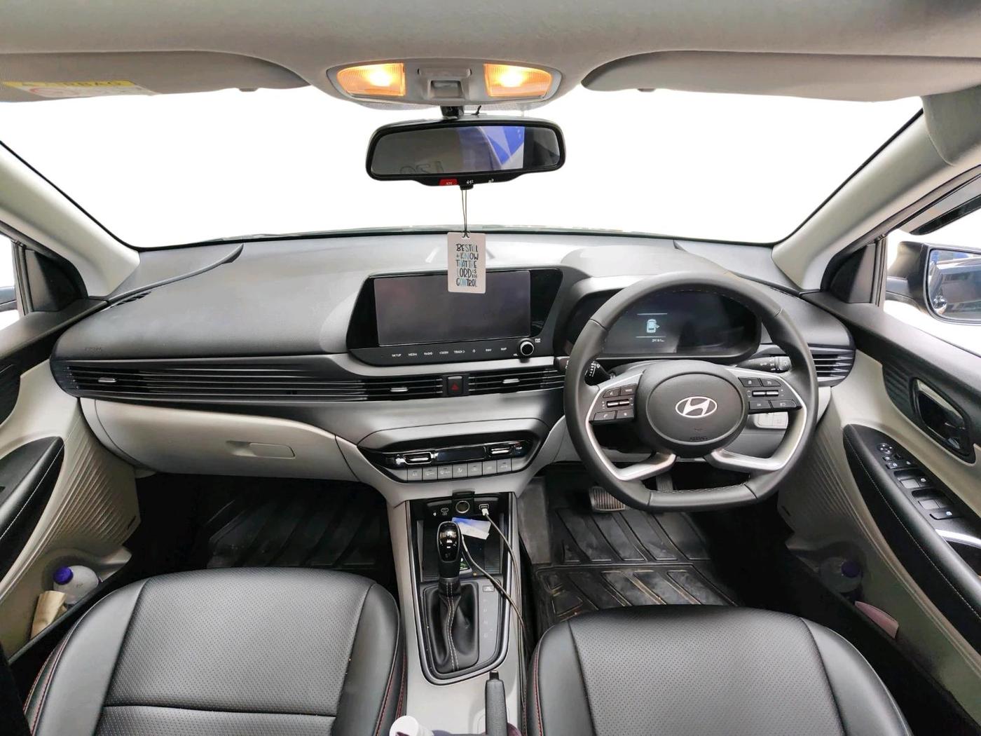 2025 Hyundai NEW I20 ASTA (O) 1.2 IVT, Petrol, Automatic, 24,161 km, interior