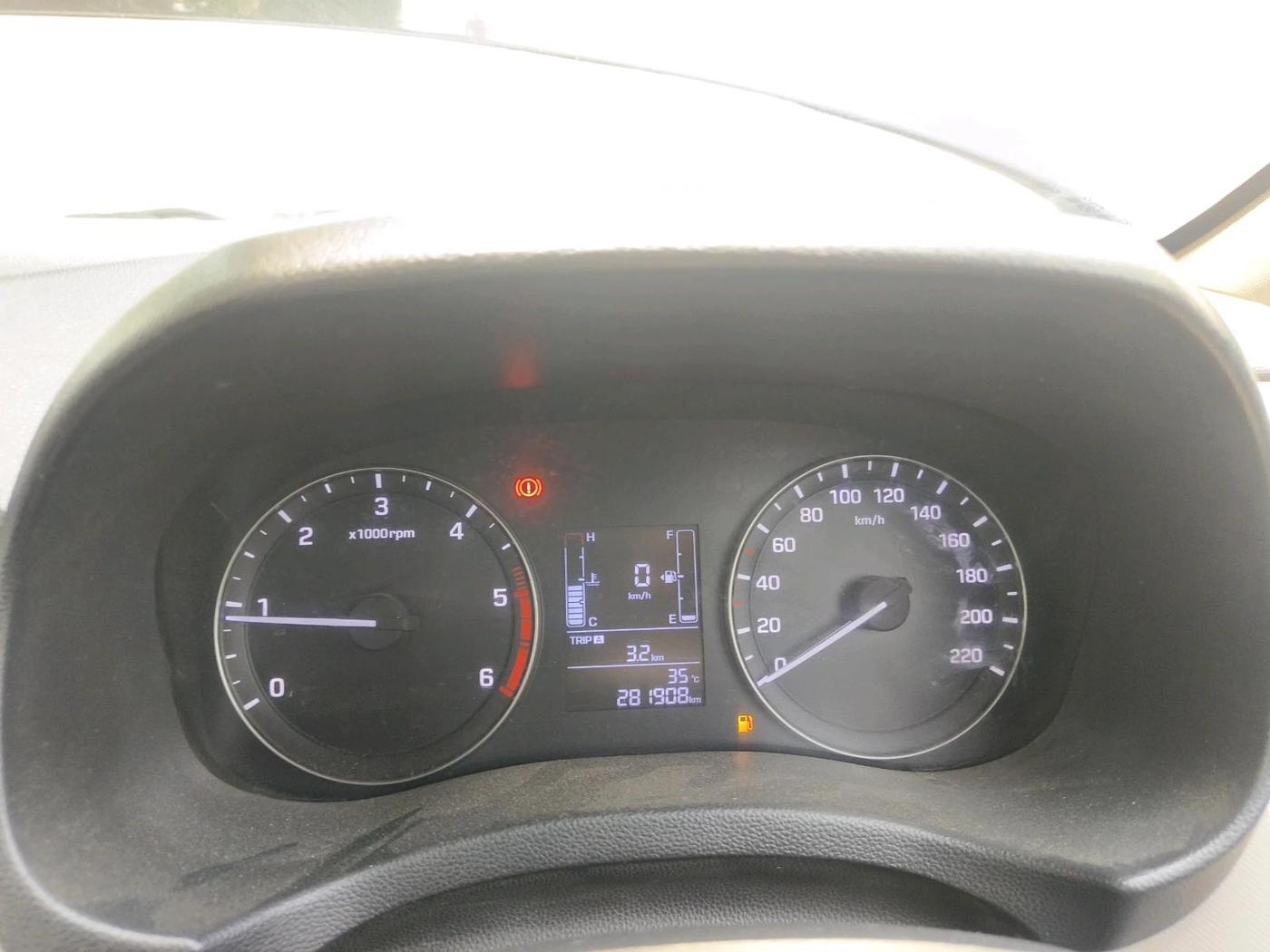 2016 Hyundai Creta SX 1.6 DIESEL, Diesel, Manual, 2,81,908 km, interior