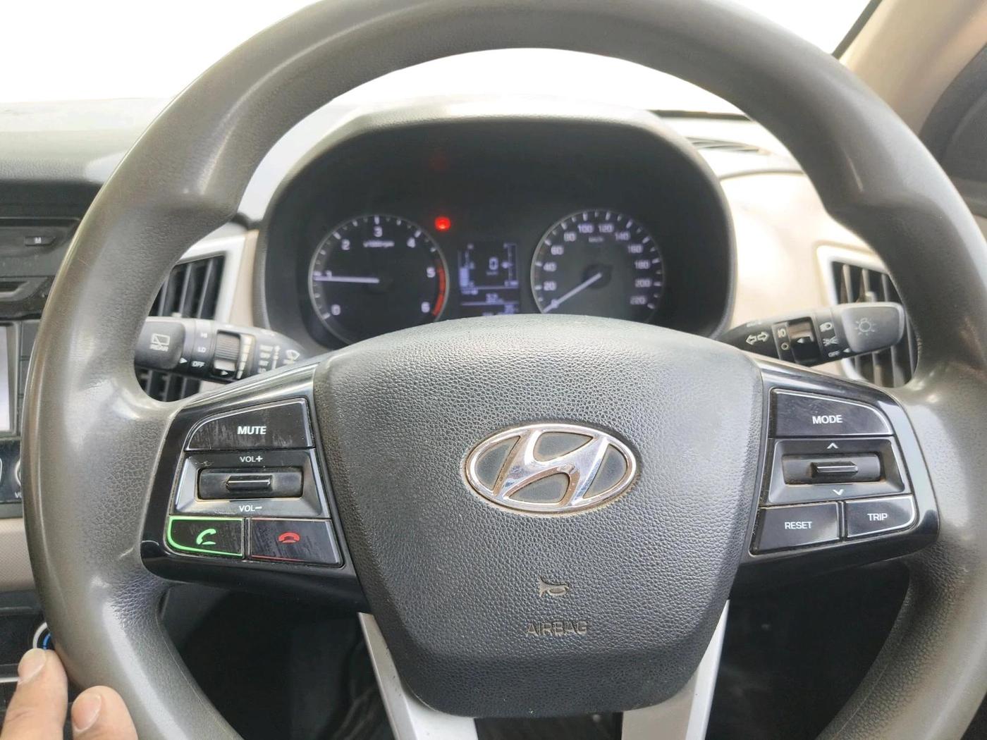 2016 Hyundai Creta SX 1.6 DIESEL, Diesel, Manual, 2,81,908 km, interior