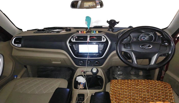 2017 Mahindra TUV300 T10, Diesel, Manual, 91,502 km, interior