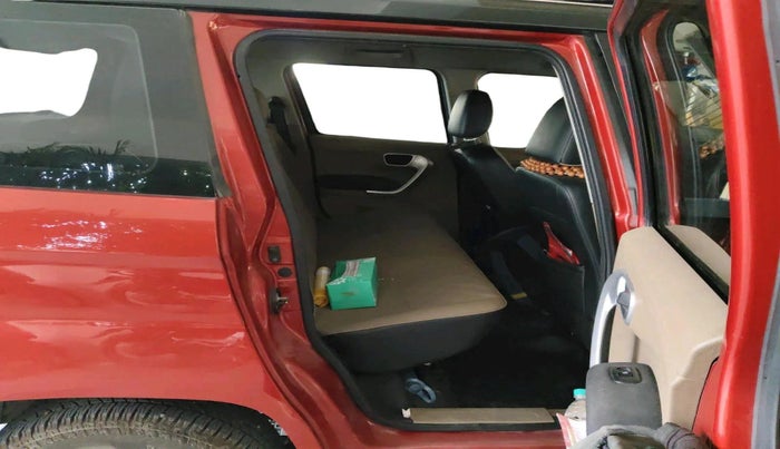 2017 Mahindra TUV300 T10, Diesel, Manual, 91,502 km, interior