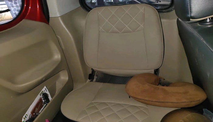 2017 Mahindra TUV300 T10, Diesel, Manual, 91,502 km, interior