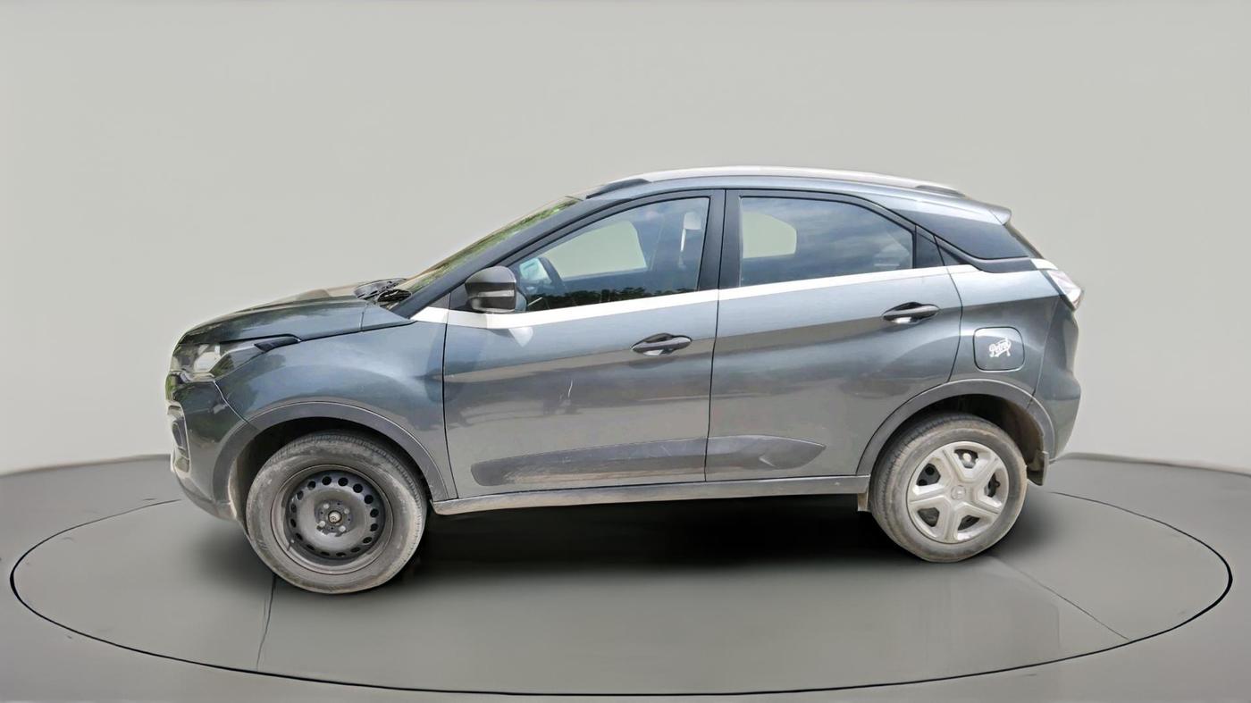 2023 Tata NEXON XM PLUS SUNROOF PETROL, Petrol, Manual, 40,557 km, exterior