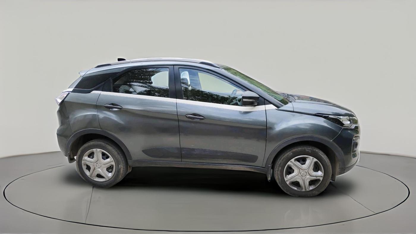 2023 Tata NEXON XM PLUS SUNROOF PETROL, Petrol, Manual, 40,557 km, exterior