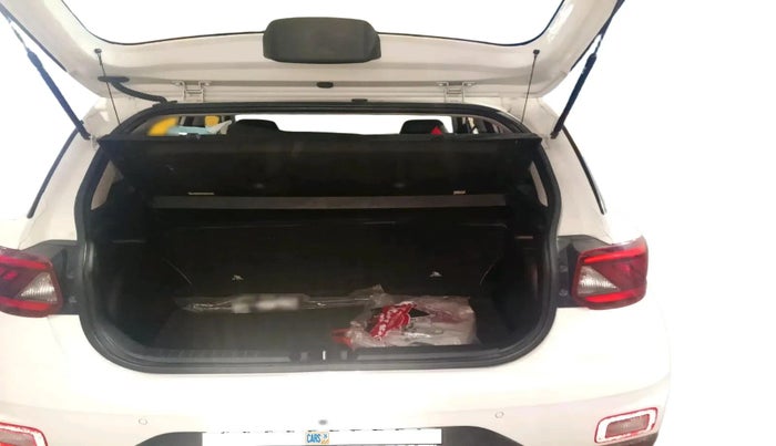 2020 Hyundai VENUE S 1.2, Petrol, Manual, 65,084 km, exterior