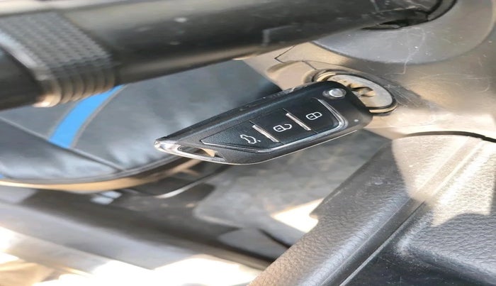 2014 Maruti Swift VDI, Diesel, Manual, 1,35,607 km, interior