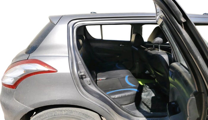 2014 Maruti Swift VDI, Diesel, Manual, 1,35,607 km, interior