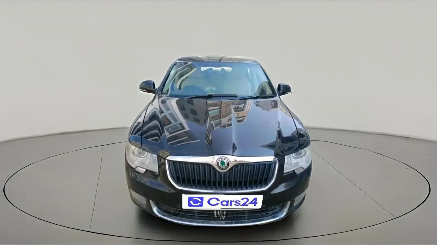 2012 Skoda Superb ELEGANCE 2.0 TDI CR AT, Diesel, Automatic, 1,76,000 km, exterior