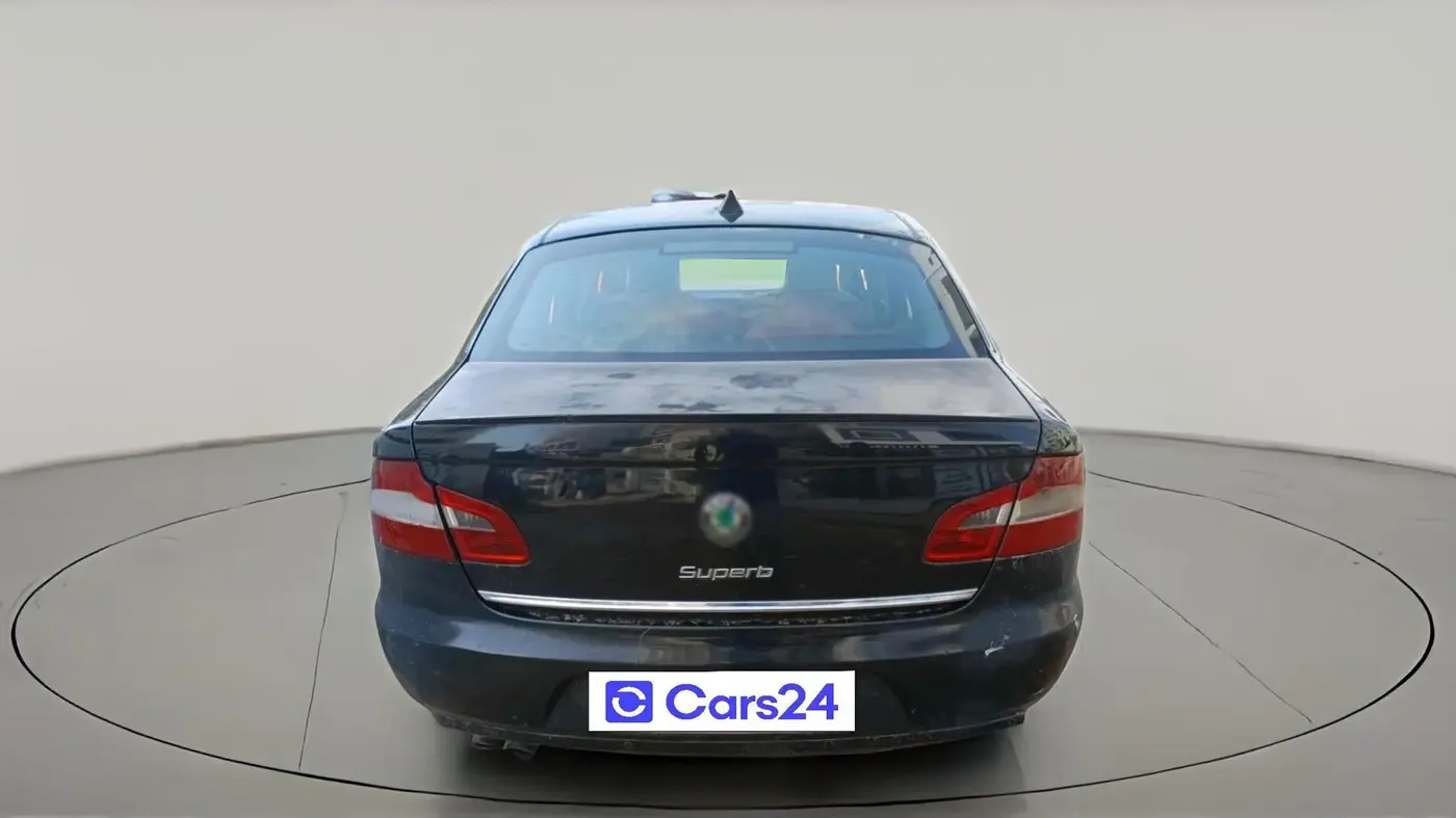 2012 Skoda Superb ELEGANCE 2.0 TDI CR AT, Diesel, Automatic, 1,76,000 km, exterior