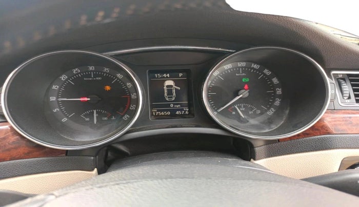 2012 Skoda Superb ELEGANCE 2.0 TDI CR AT, Diesel, Automatic, 1,75,650 km, interior