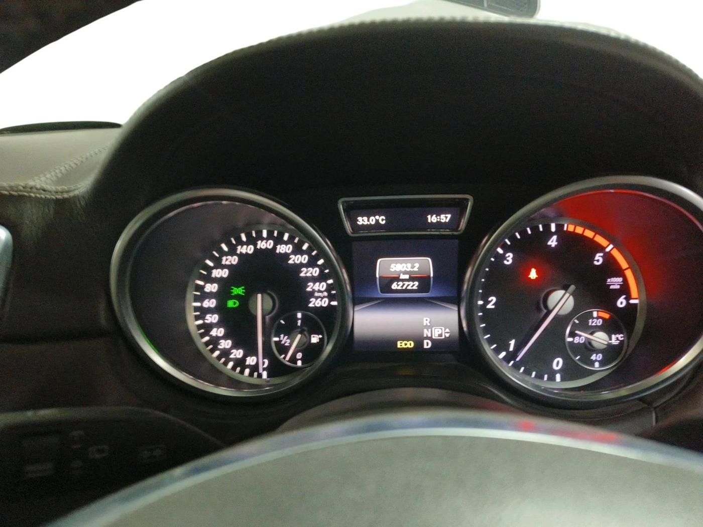 2014 Mercedes Benz GL Class 350 CDI 4Matic, Diesel, Automatic, 62,722 km, interior